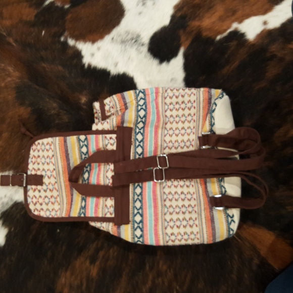 Boho mini backpack with adjustable straps and small front pocket - Picture 4 of 8